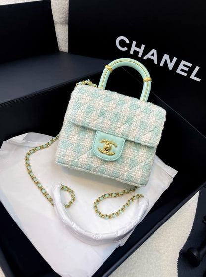 Chanel Luxury Leather Green Handbag Rovelle Bags