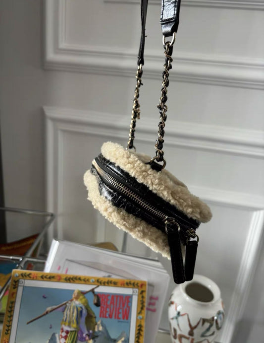 Chanel Luxury Leather Shoulder Bag Style 6 Rovelle Bags