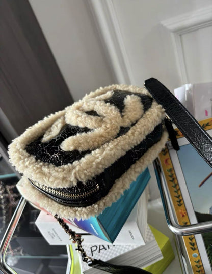 Chanel Luxury Leather Shoulder Bag Style 6 Rovelle Bags