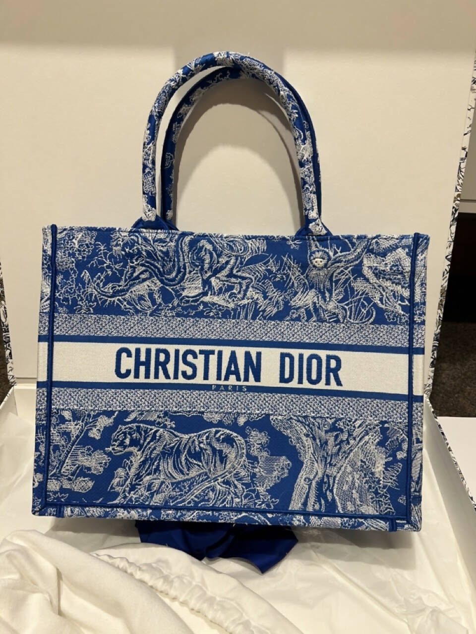 Dior Book Tote Medium Dioriviera Toile De Jouy Fluorescent Blue Rovelle Bags