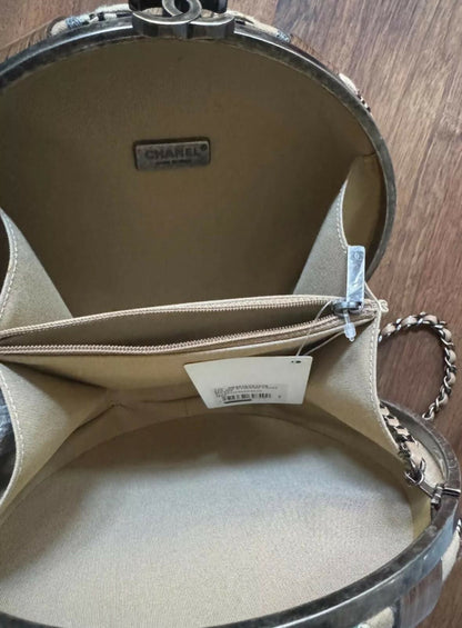 Chanel Luxury Tweed Beige Handbag Rovelle Bags