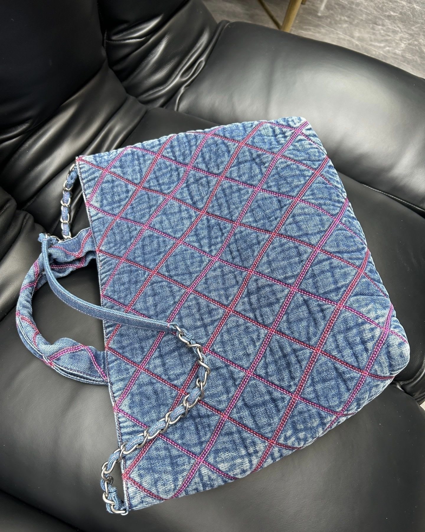 Chanel Luxury Leather Handbag Style 12 Rovelle Bags