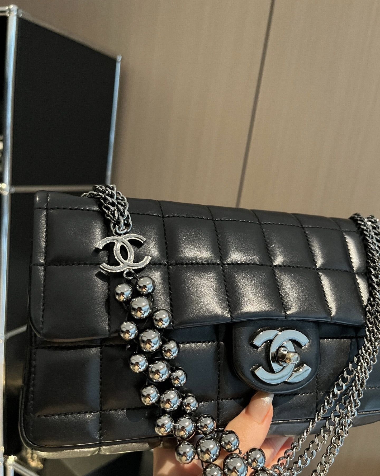 Chanel Luxury Leather Black Handbag Style 14 Rovelle Bags