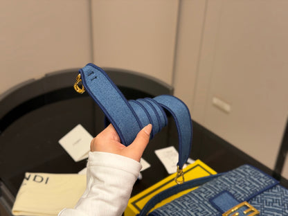 Luxury and Contemporary-Luxury Handbags Crafted Exclusively for Elegant Ladies-2