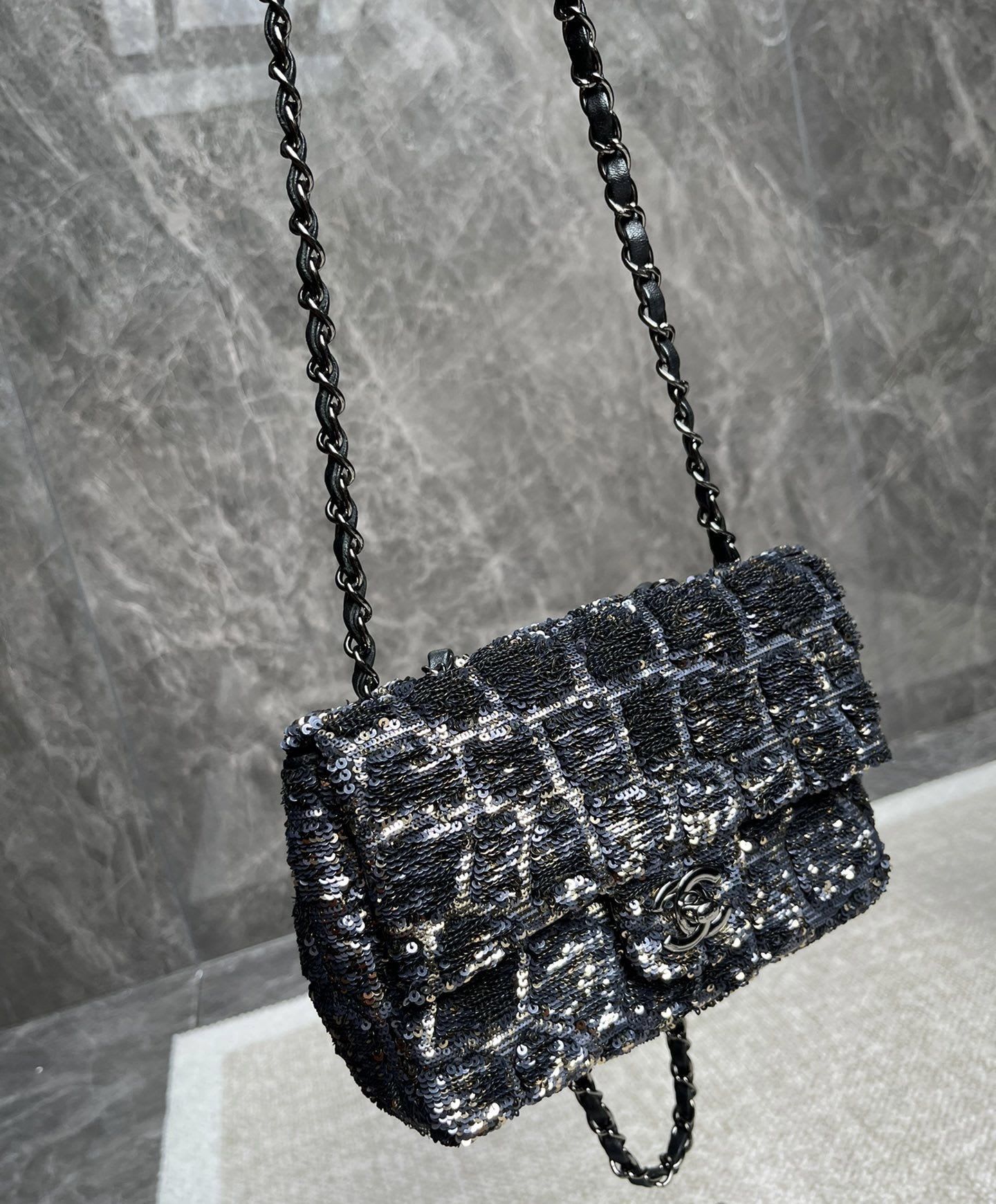 Chanel Luxury Leather Handbag Style 8 Rovelle Bags