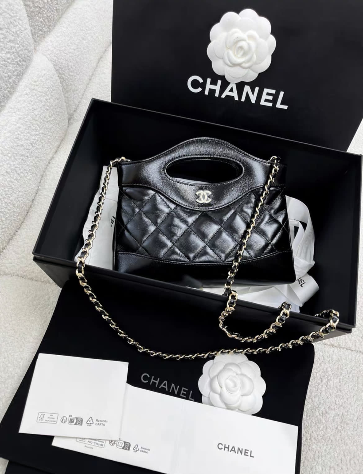 Chanel Luxury Leather Black Handbag Style 15 Rovelle Bags