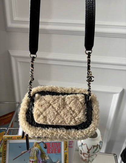 Chanel Luxury Leather Shoulder Bag Style 6 Rovelle Bags