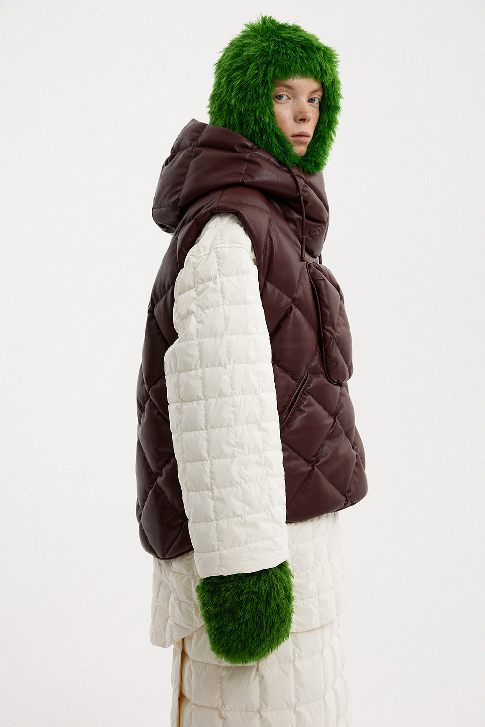 Atti Vest Leather Maroon
