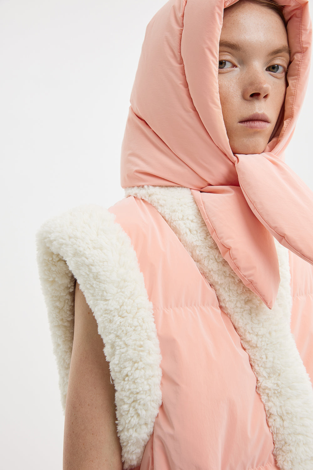 Keptar Vest Powder Peach