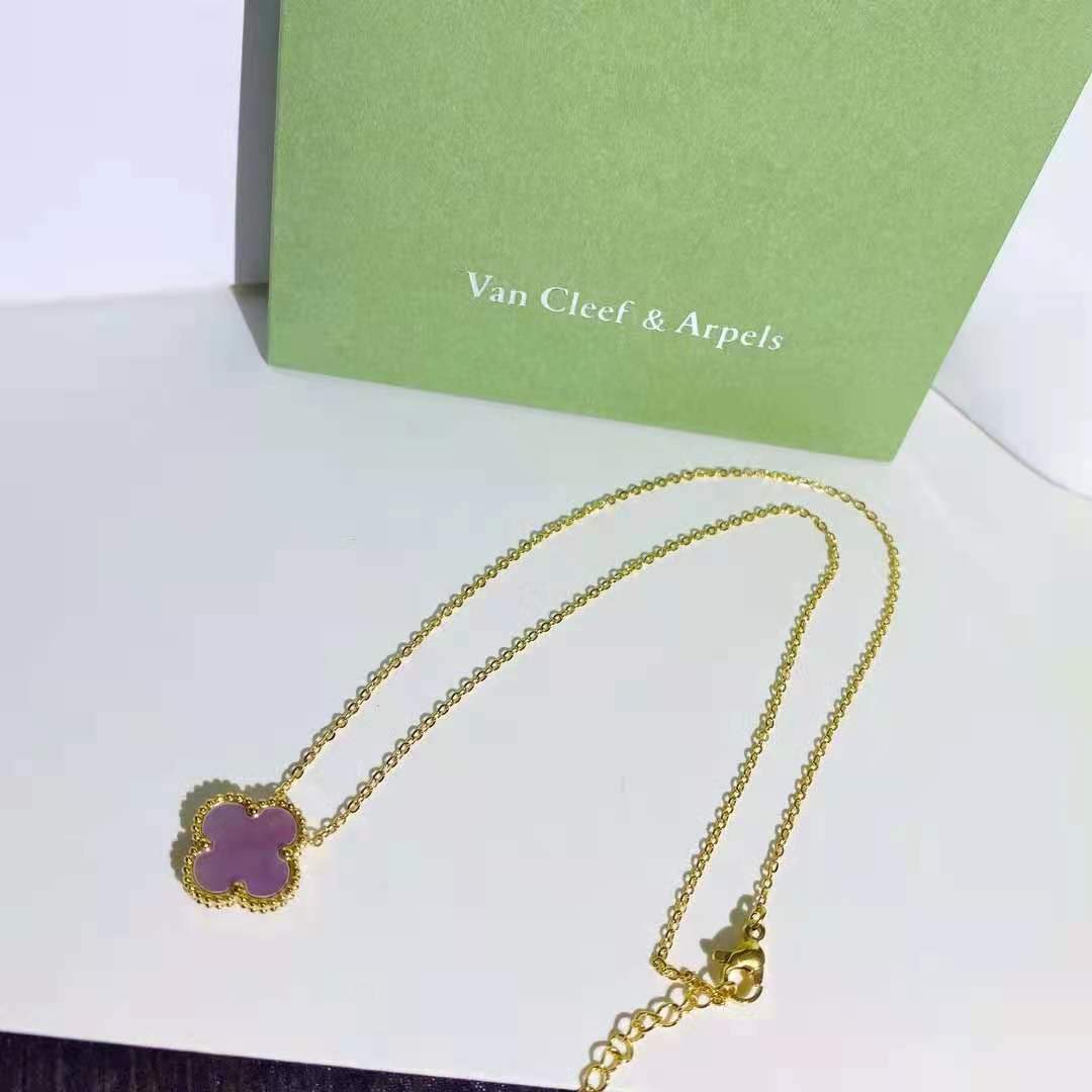 Four Leaf Clover Gold Necklace lbcase