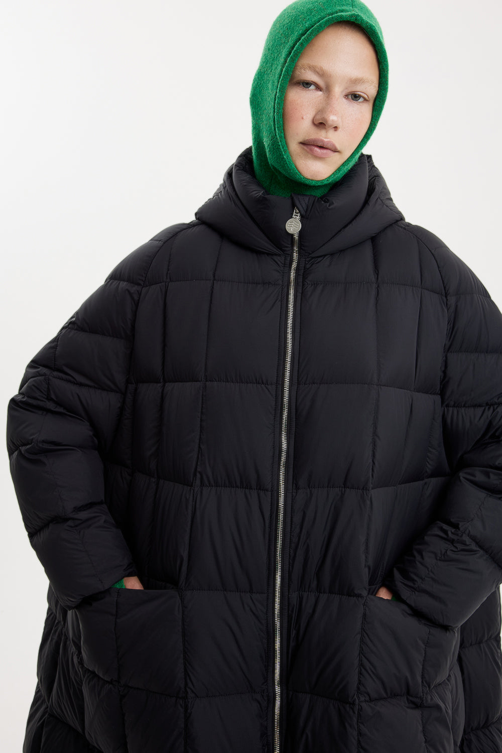 Pyramide Soft Black