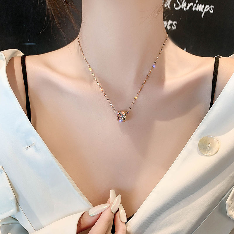 Fading titanium steel waist pendant necklace lbcase