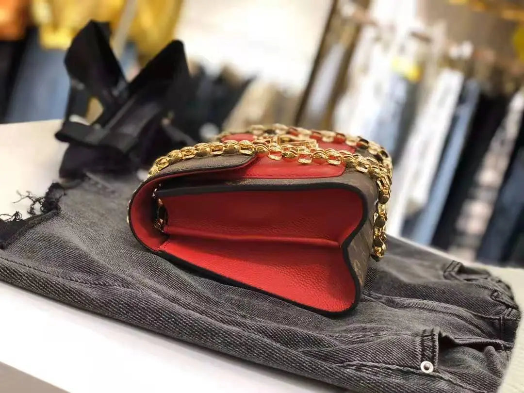 Metal Chain Leather Shoulder Bag lbcase