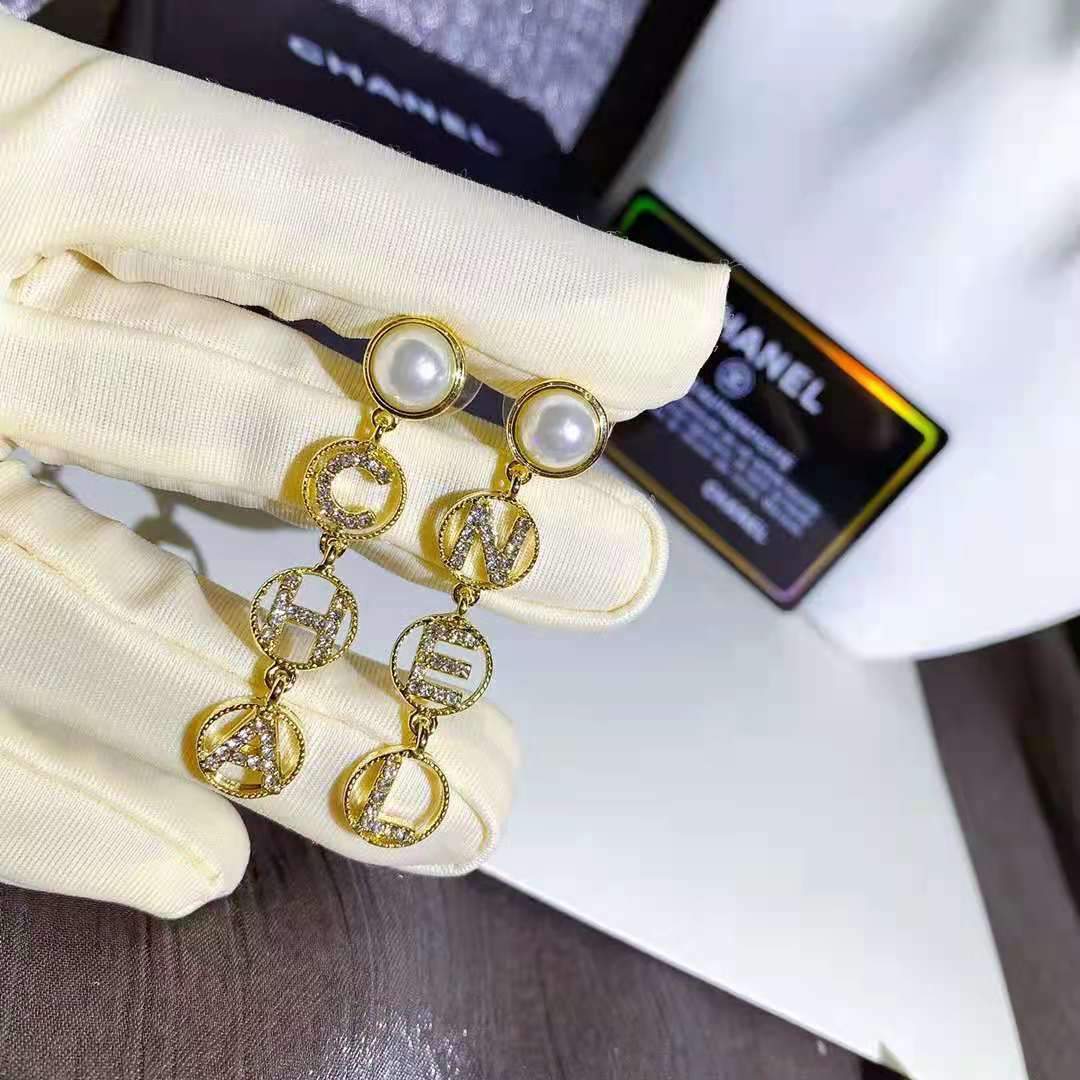 Simple Pearl Letter Personalized Earrings lbcase