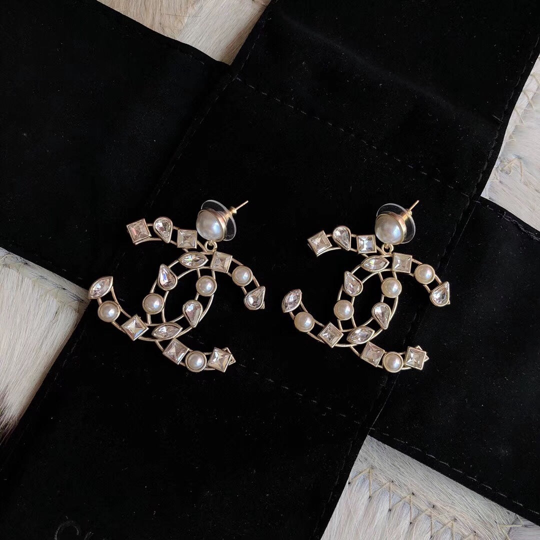 Pearl earrings