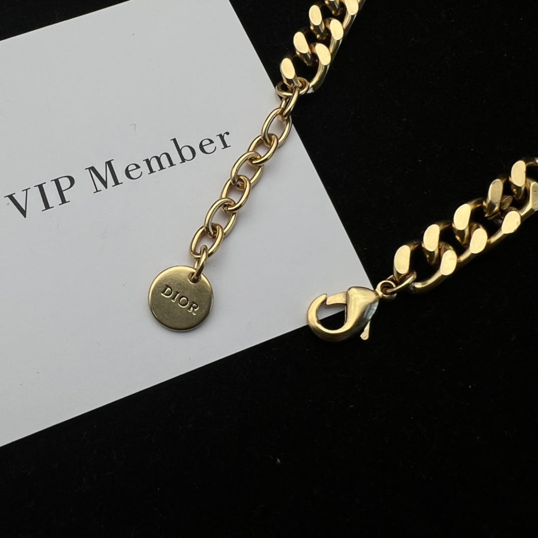Fashion bracelet