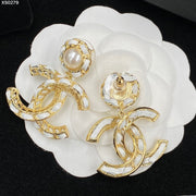 pearl earrings
