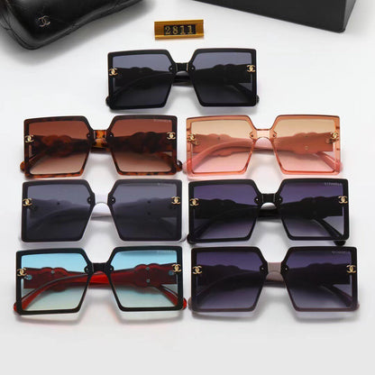 2022 New Ladies Fashion Classic Sunglasses lbcase