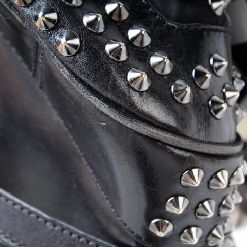 Studded Beat Edenham