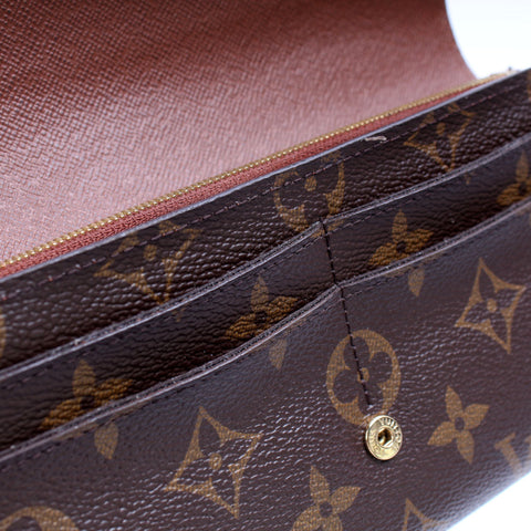 Sarah Wallet Monogram Newer
