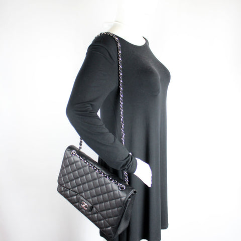 Classic Flap Maxi Caviar 14M