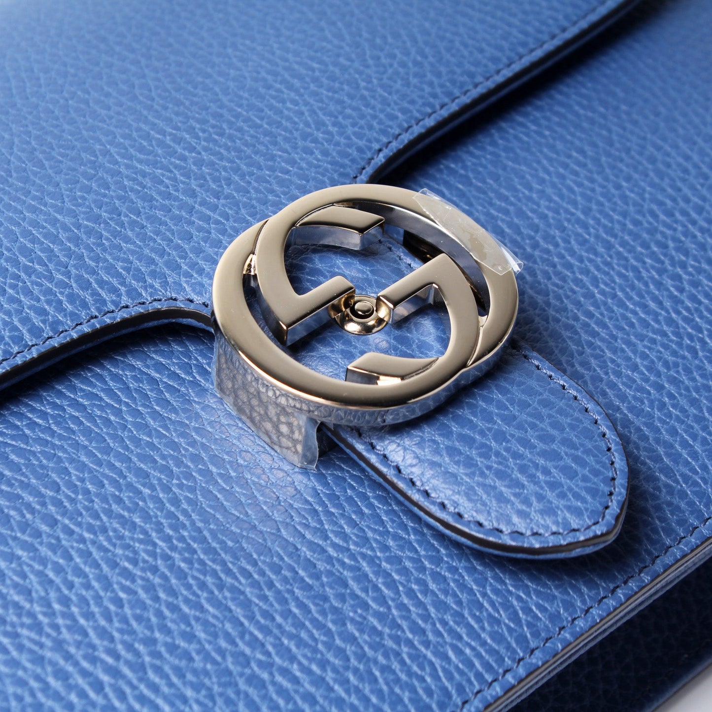 510303 Interlocking GG Shoulder lbcase