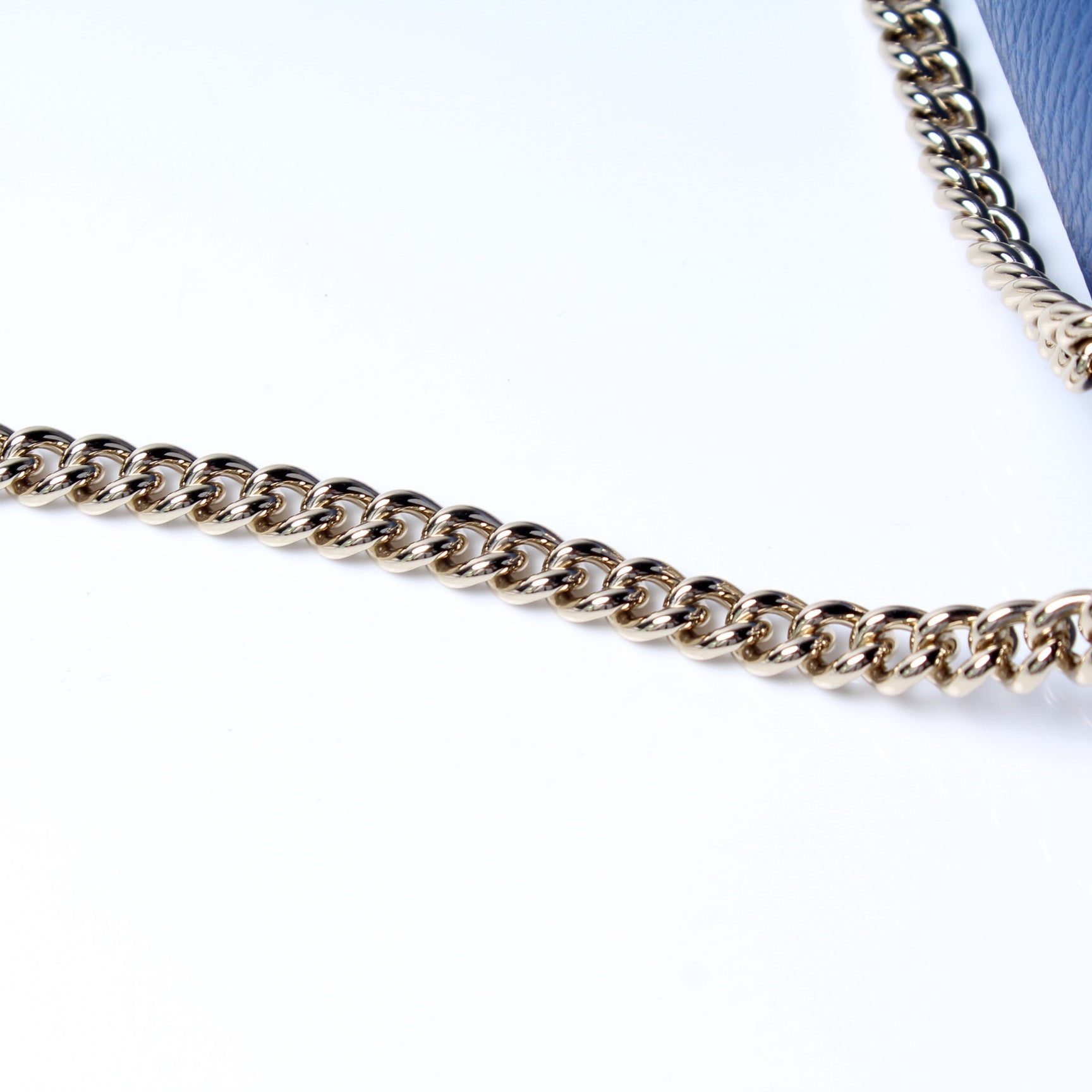 510303 Interlocking GG Shoulder lbcase
