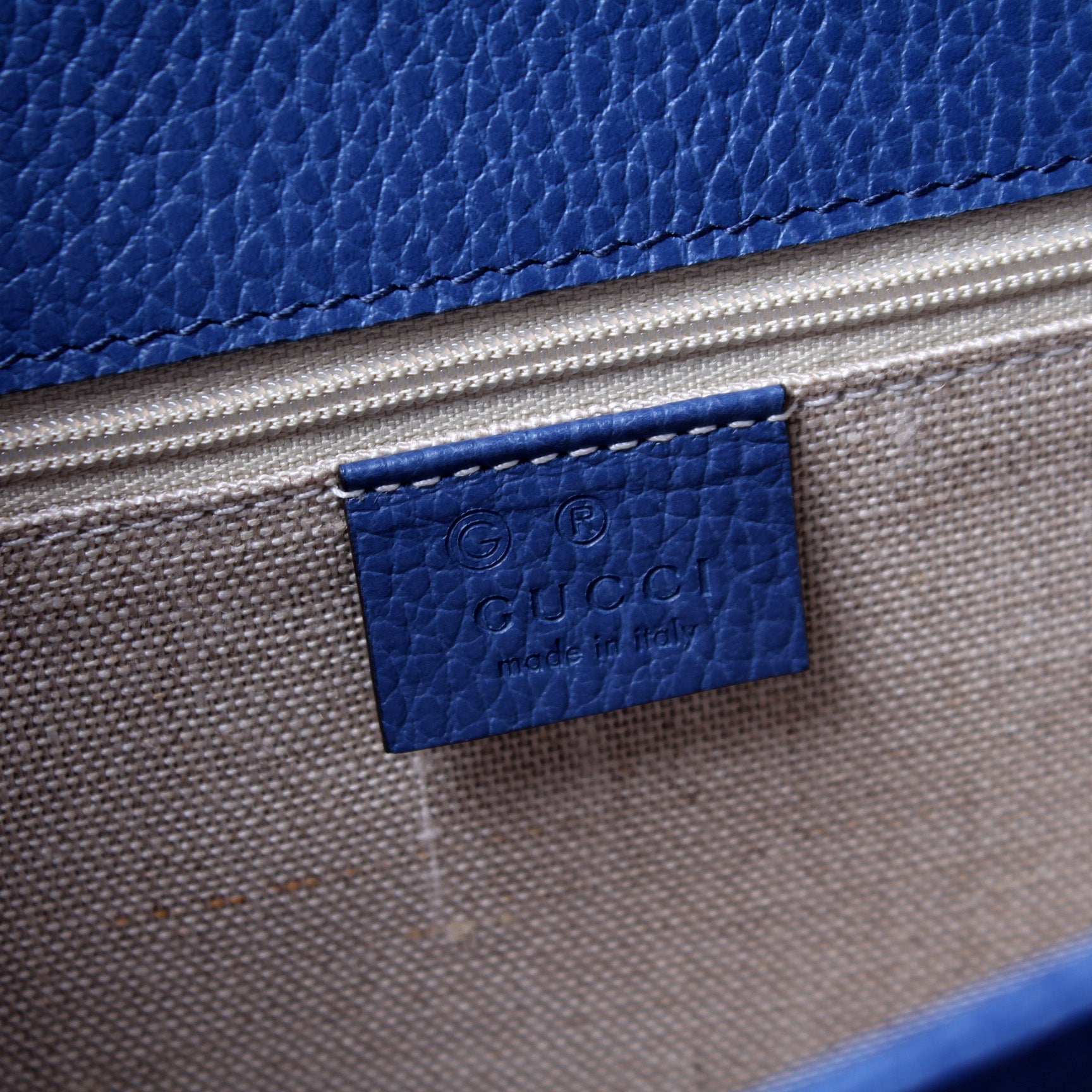 510303 Interlocking GG Shoulder lbcase