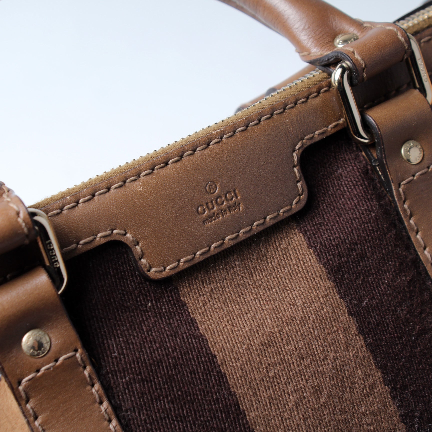 247205 Boston Bag lbcase