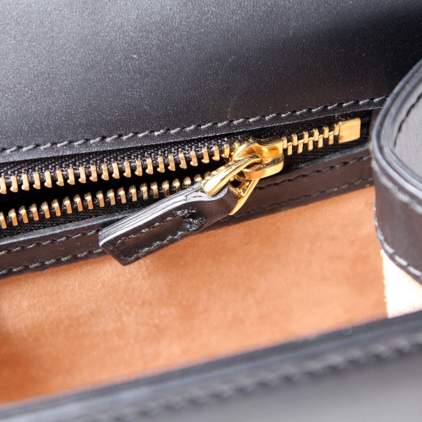 421882 Sylvie Shoulder Small lbcase