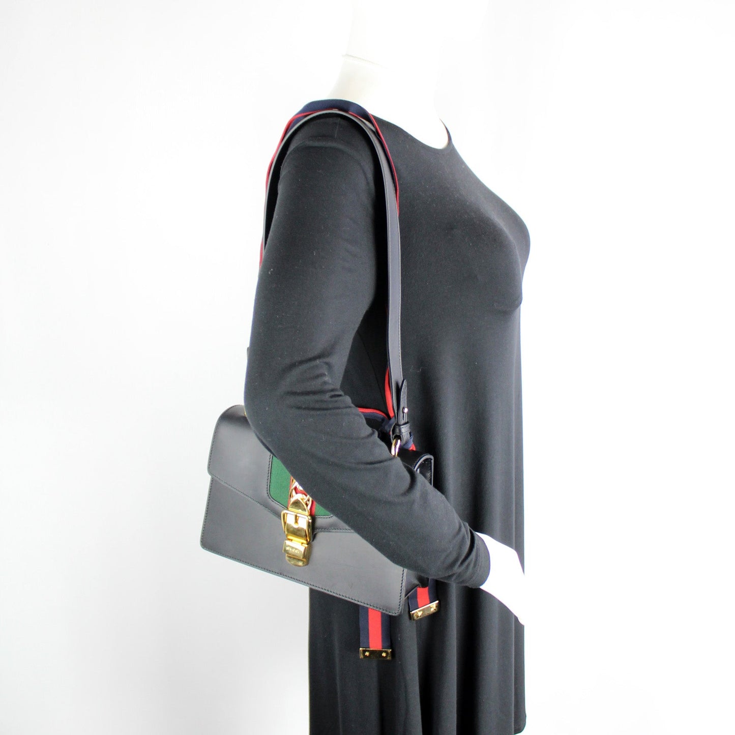 421882 Sylvie Shoulder Small lbcase