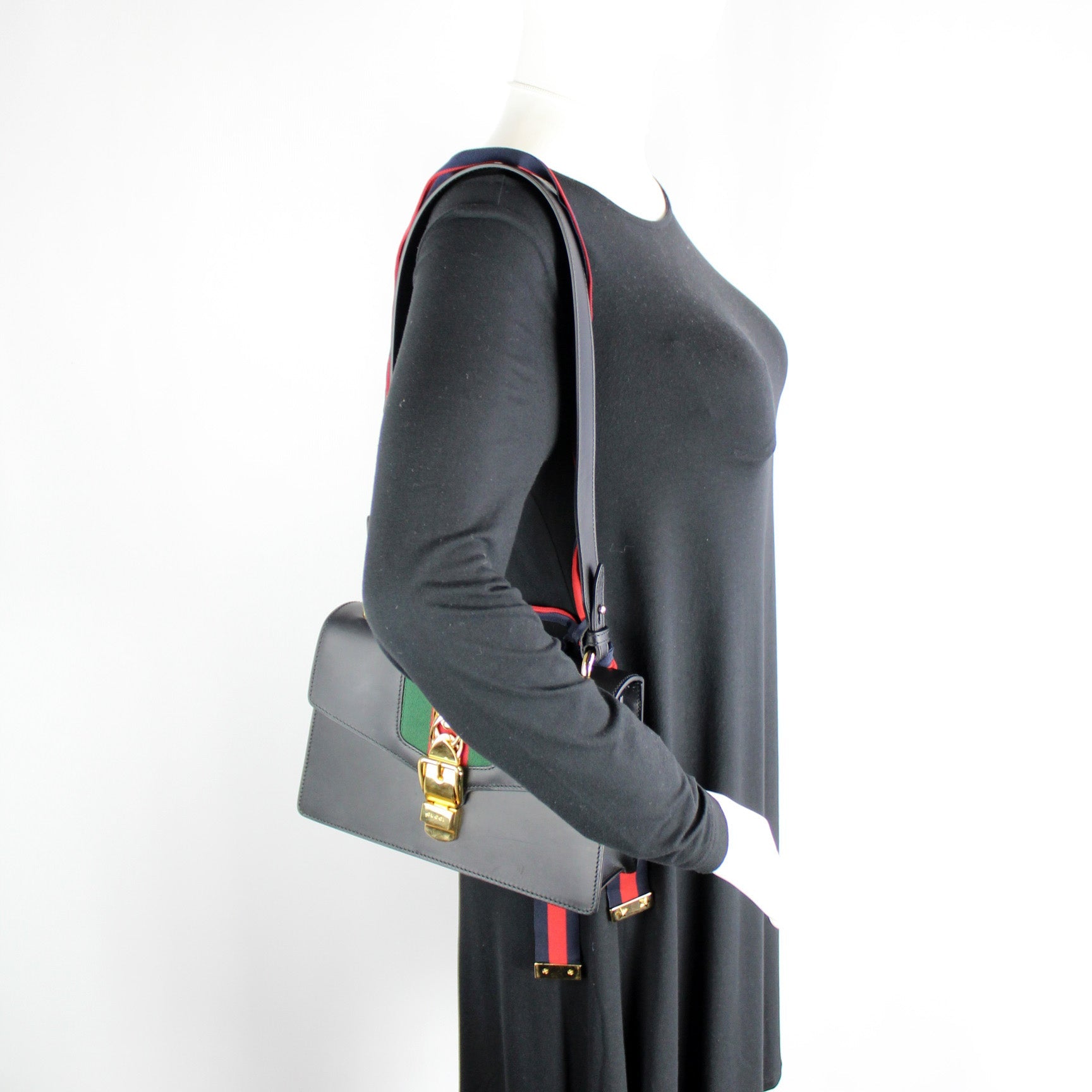 421882 Sylvie Shoulder Small lbcase