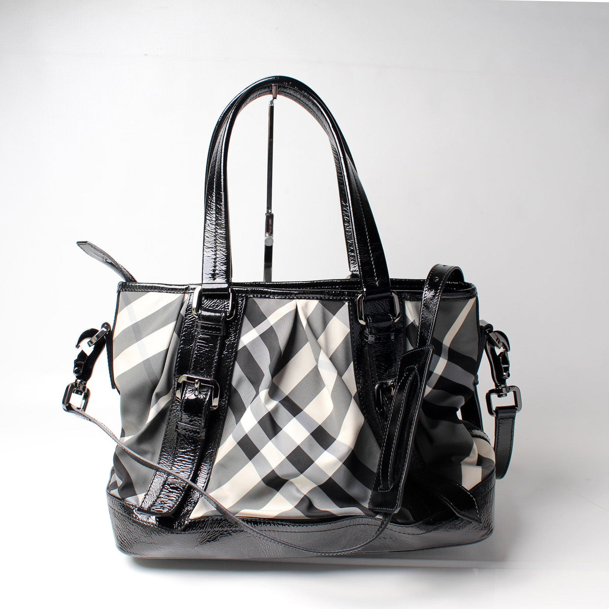 Lowry Beat Check Satchel