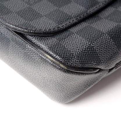 District PM Damier Graphite