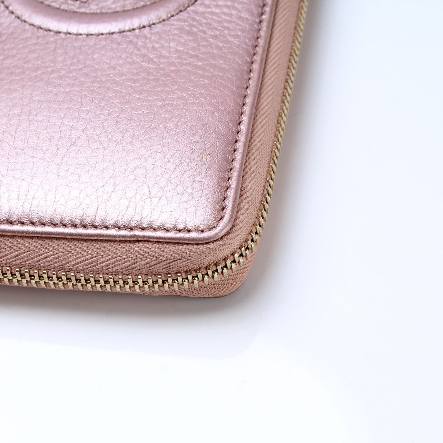 308004 Soho Zippy Wallet lbcase