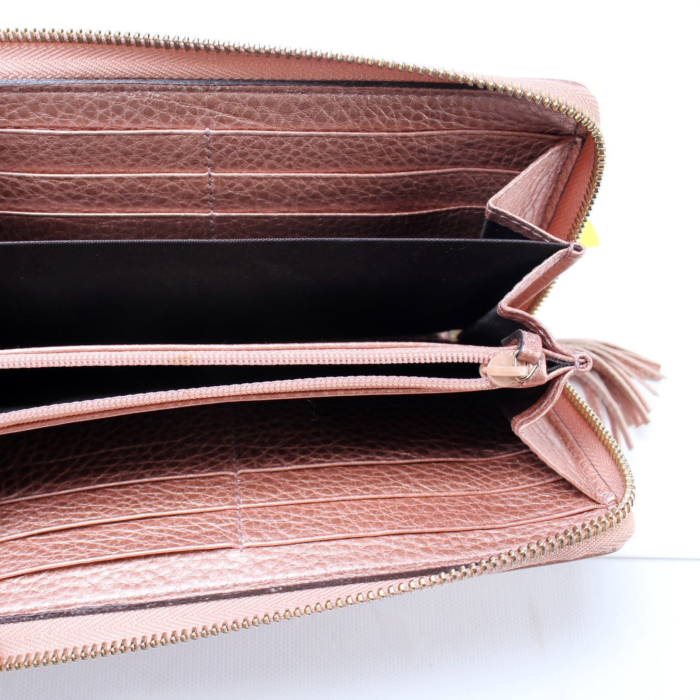 308004 Soho Zippy Wallet lbcase