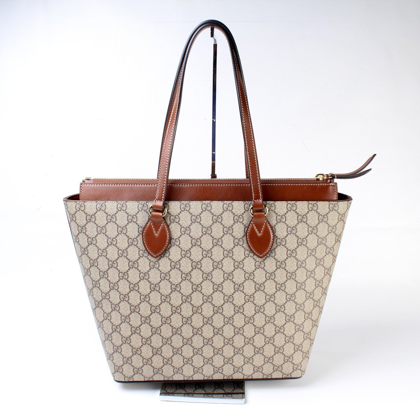 415721 GG Supreme Tote lbcase