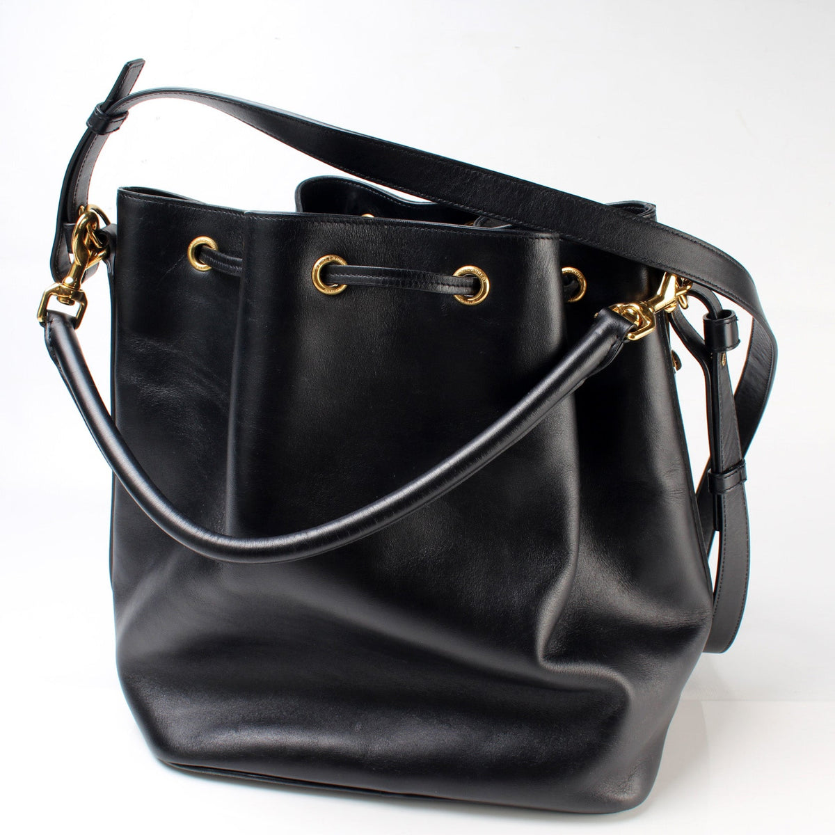 Emanuelle Leather Bucket 340329