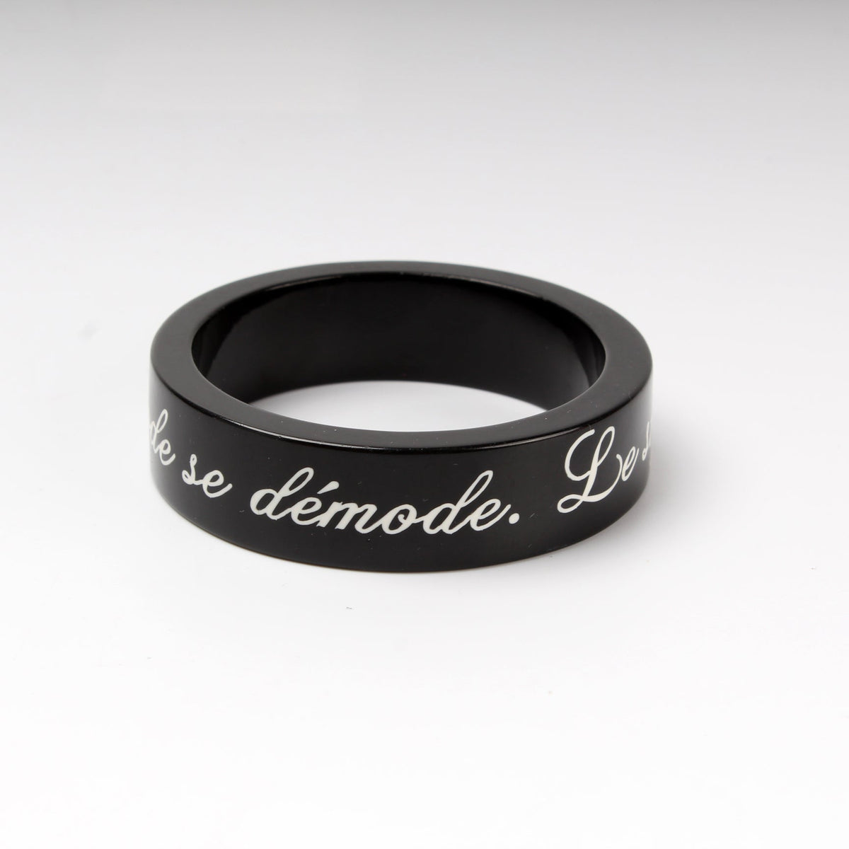Resin Logo La Mode Se Demode Bracelet Wide