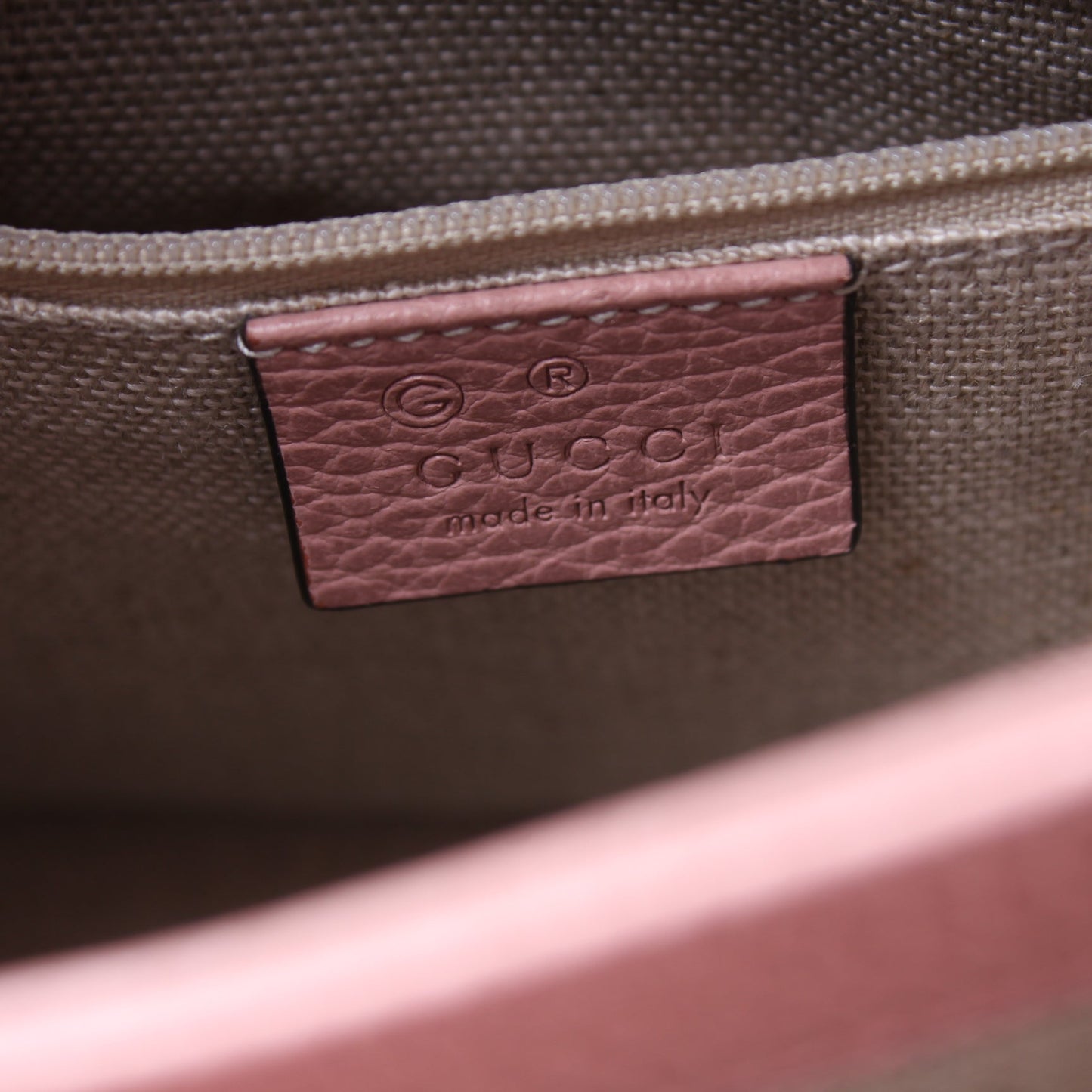 510302 Medium Interlocking GG Satchel lbcase