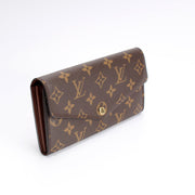 Sarah Wallet Monogram