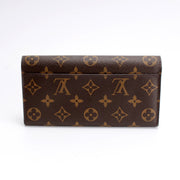 Sarah Wallet Monogram