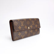 Sarah Wallet Monogram
