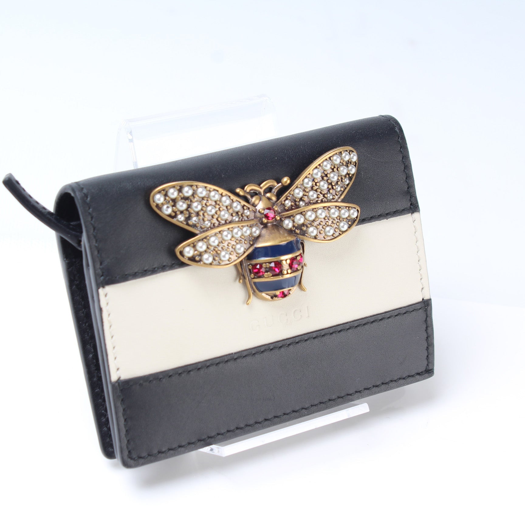 476072 Queen Margaret Compact Wallet lbcase