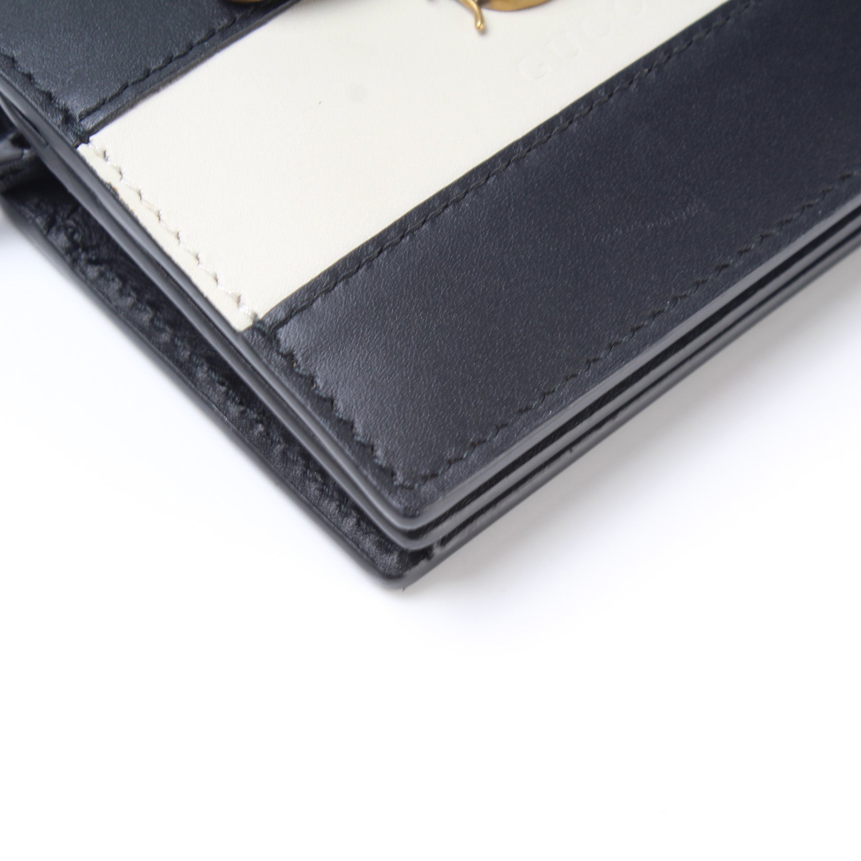 476072 Queen Margaret Compact Wallet lbcase