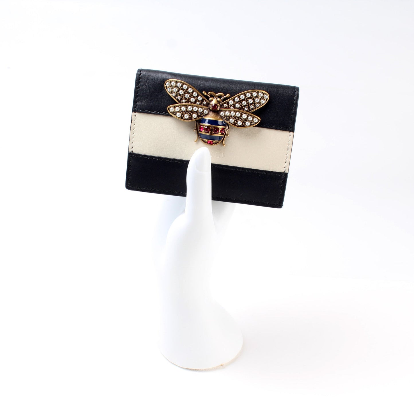 476072 Queen Margaret Compact Wallet lbcase
