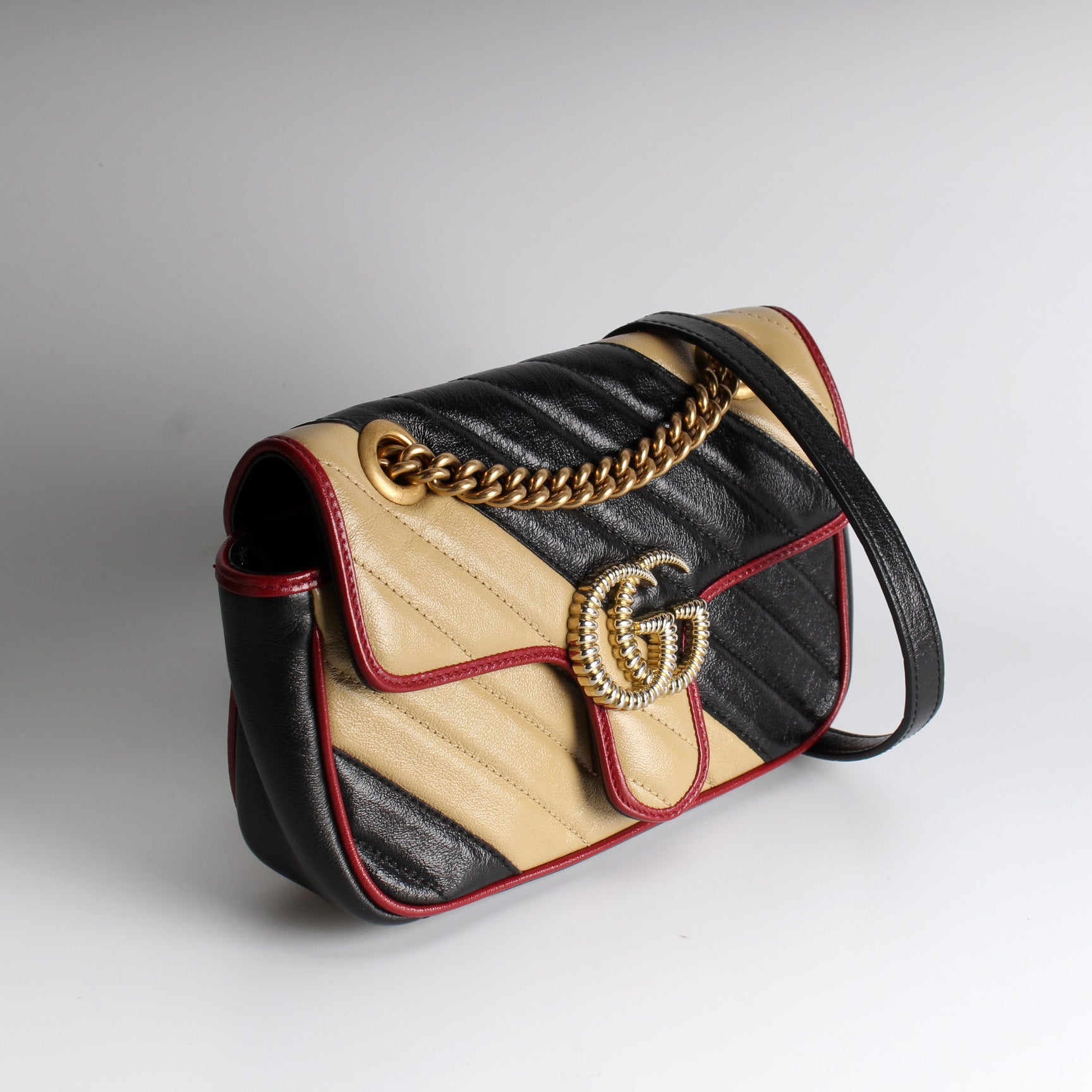 446744 Marmont Shoulder Mini Flap lbcase