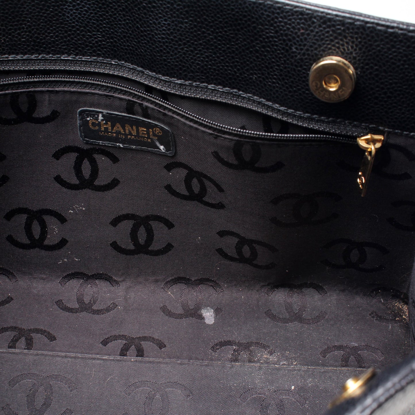 Chocolate Bar Shoulder Bag Caviar