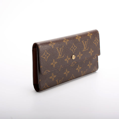 International Wallet Monogram