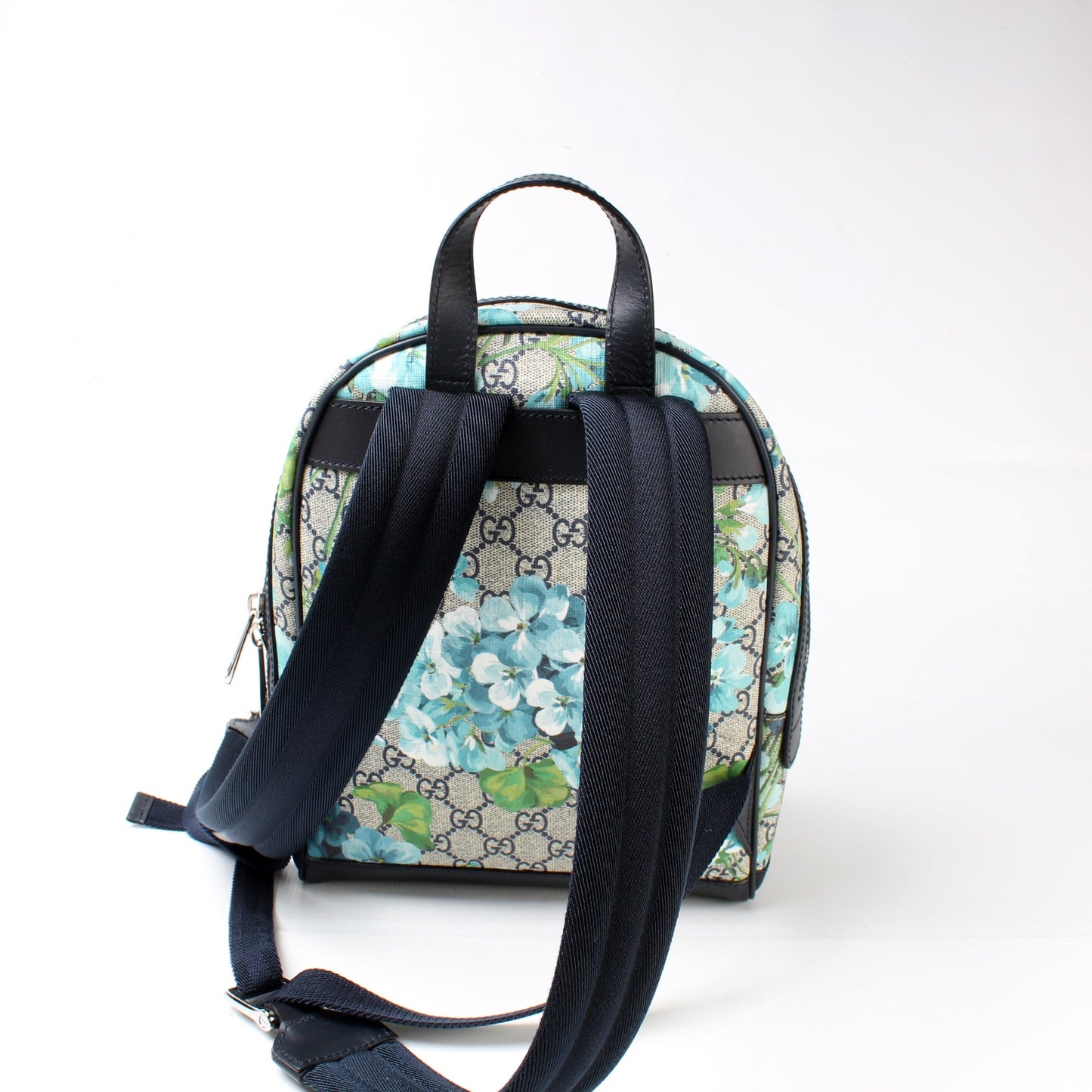 546327 Blooms Backpack lbcase